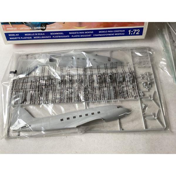 ESCI ERTL DC3 Dakota, 1:72 Scale