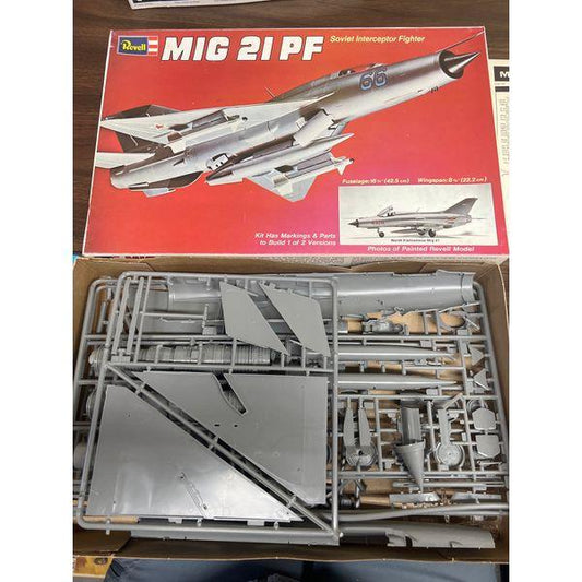 Revell MIG 21 PF Early & Late Series - Model Kit, Decals Included