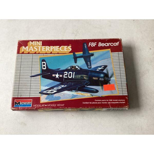 Monogram Bearcat F8F - 1/72 Scale Model Kit - Vintage 1986