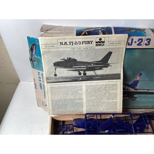 ESCI North American FJ-2/3 Fury - Vintage Model Kit - Aircraft