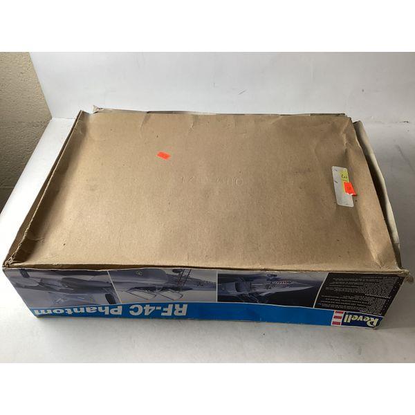 Revell RF-4C Phantom - Skill Level 3