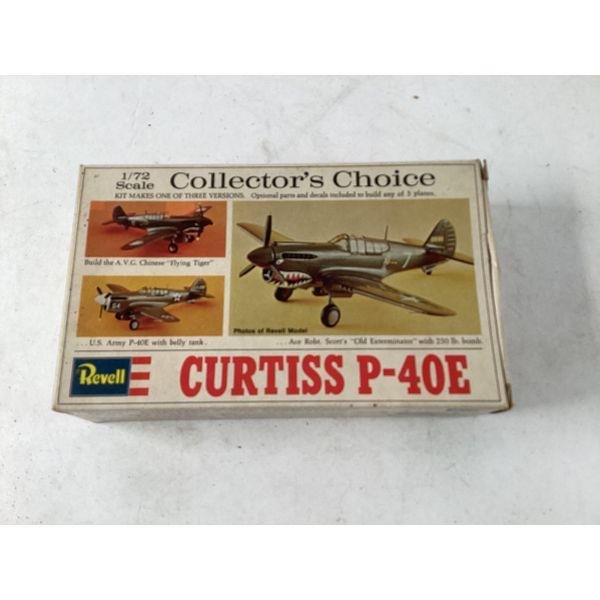 Revell P-40E Warhawk, 1/72 Scale, Collector's Choice - Model Kit