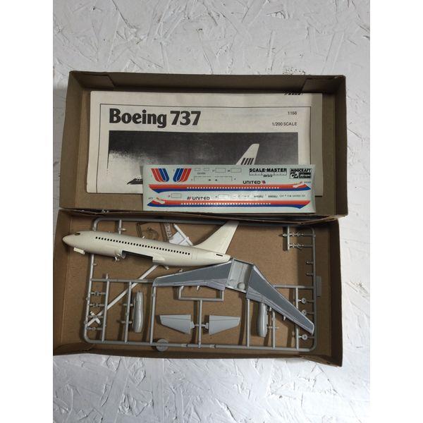 Scale-Master - Boeing 737 - 1/200 Scale, United Airlines Decals