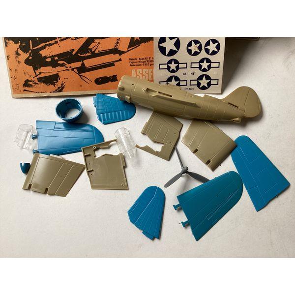Matchbox Curtiss Helldiver - 1/72 Scale Kit - PK-104, Vintage Model Plane