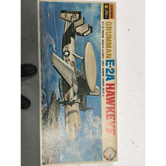 Fujimi Grumman E-2A Hawkeye 1/72 Series - Model Kit, Unassembled