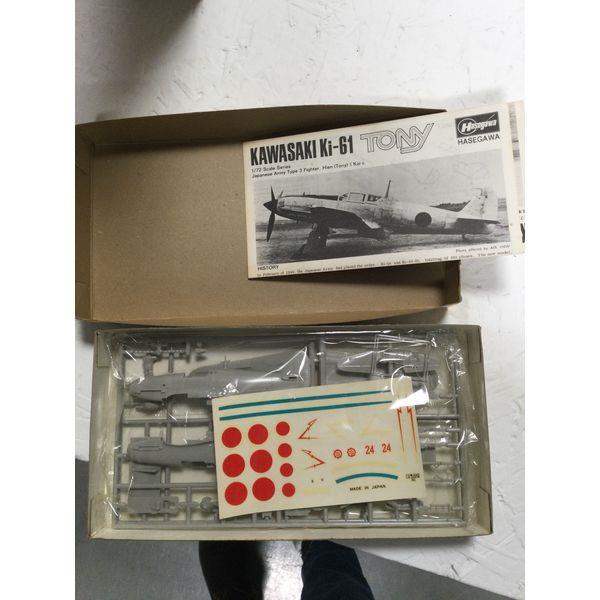 Hasegawa Kawasaki Ki-61 Tony, 1/72 Scale, Unassembled Model Kit, Japanese Fighter