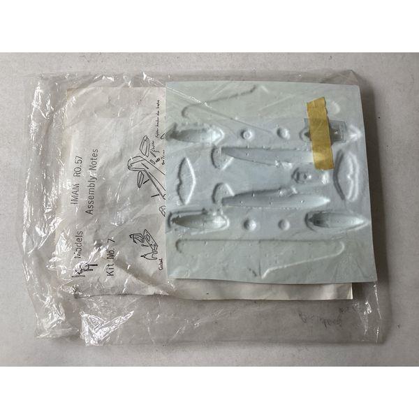 K&R Models IMAM RO.57 - 1/72 Scale Model Kit