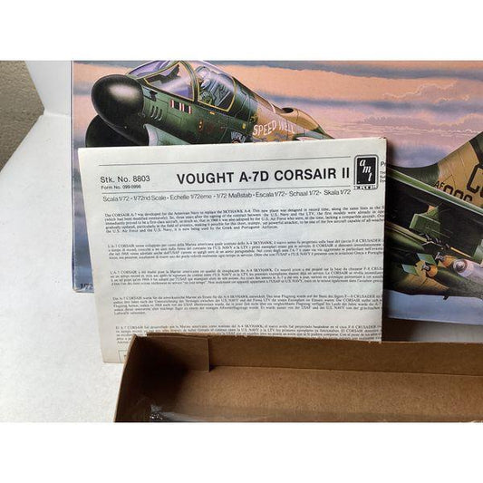 AMT, Vought A-7D Corsair II, 1/72nd Scale