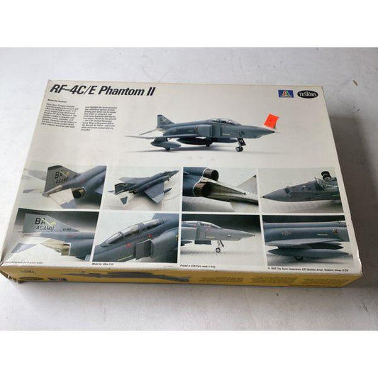 Testors, RF-4C/E Phantom II, 1/72 Scale, Unassembled Kit, Hobby Airplane