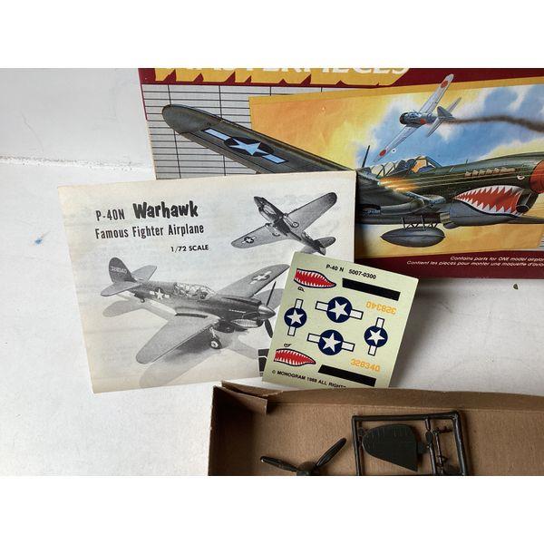 Monogram Mini Masterpieces P-40N Warhawk, 1/72 Scale, Model Kit