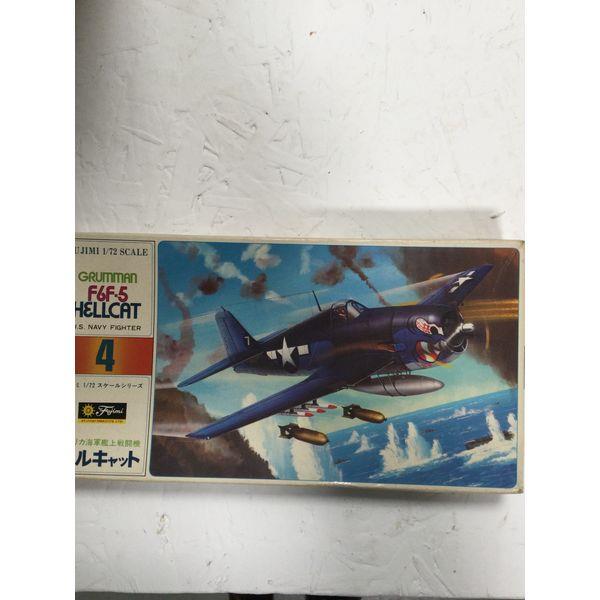 Fujimi Grumman F6F-5 Hellcat - 1/72 Scale, US Navy Fighter, Model Kit