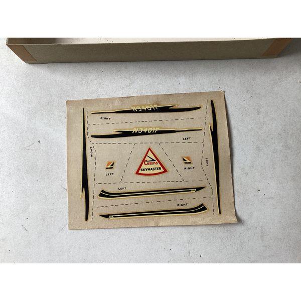 Aurora Cessna Skymaster - All Plastic Assembly Kit