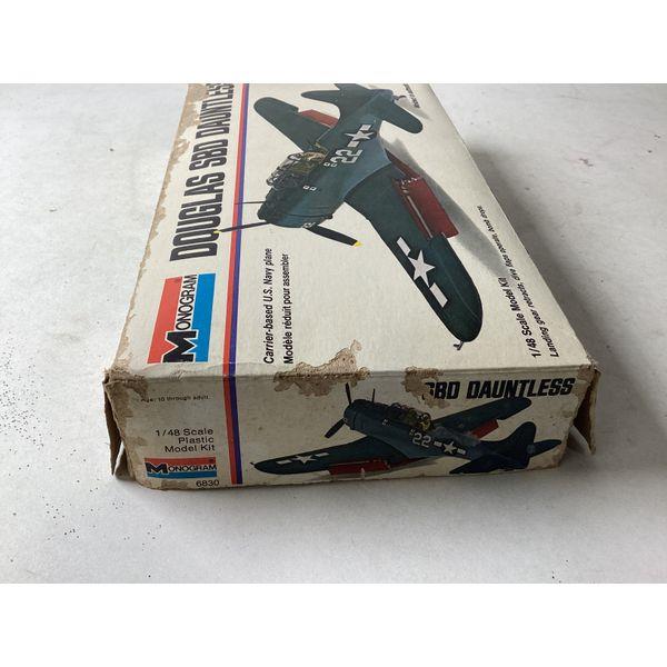 Monogram DOUGLAS SBD DAUNTLESS - 1/48 Scale, Model Kit, Carrier-Based, Navy Plane
