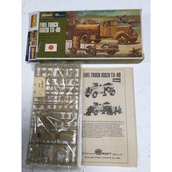 Hasegawa Fuel Truck Isuzu TX-40 - 1/72 Scale, Japanese Army Navy, Service Trailer, Crew Figures