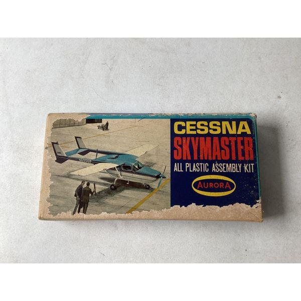 Aurora Cessna Skymaster - All Plastic Assembly Kit