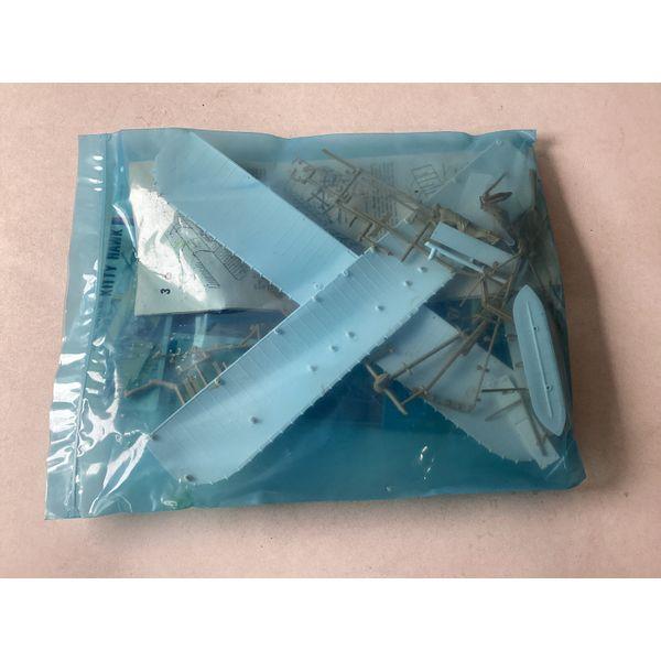 Monogram Wright Brothers Kitty Hawk - Man"s First Flying Aeroplane Model Kit